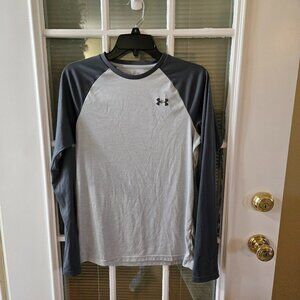 Boys XL Under Armour Long Sleeve Shirt
